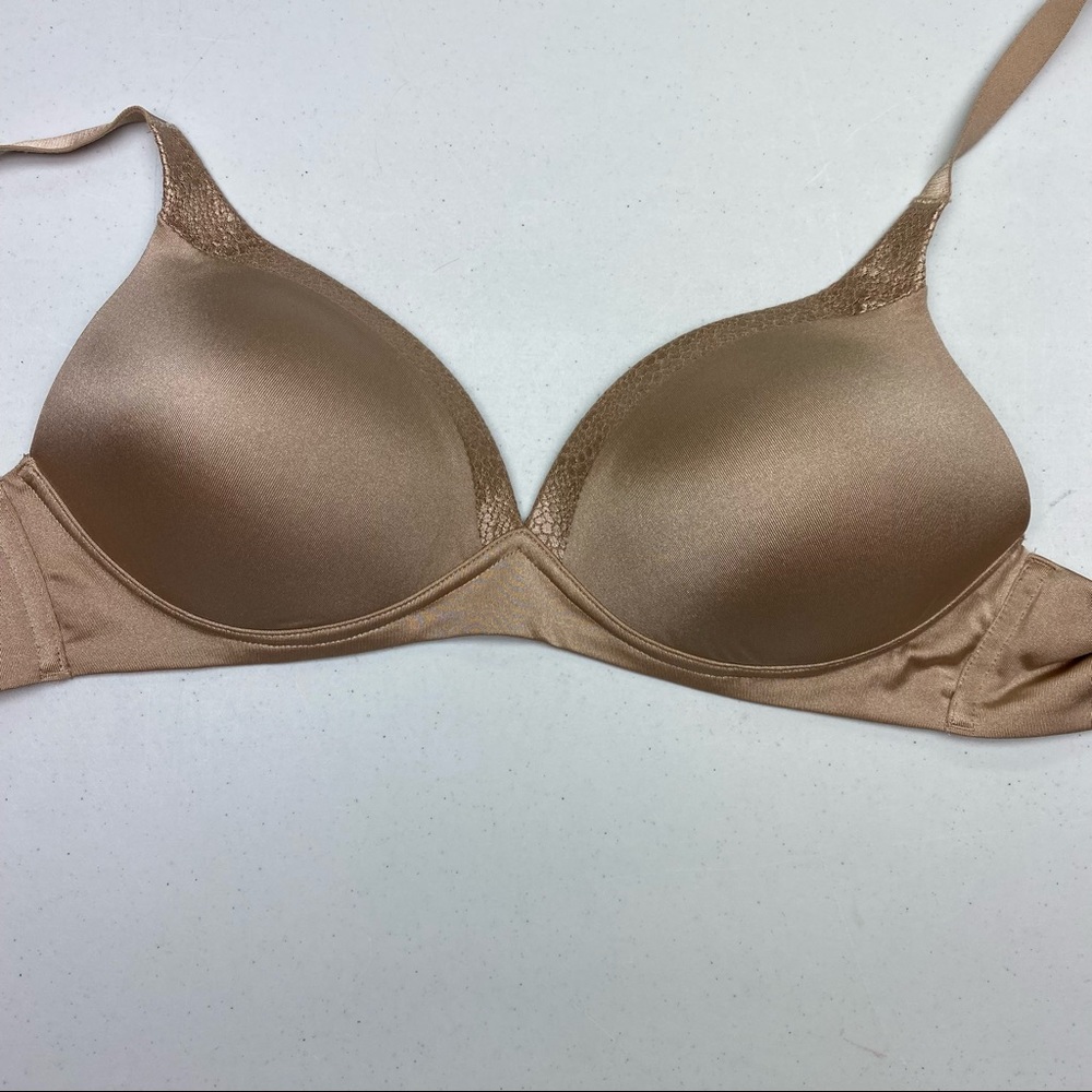 Warner's TAN No Wire, Lightly Lined, 36B. *P1048